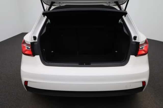 Audi A1 (2023) thumbnail 14
