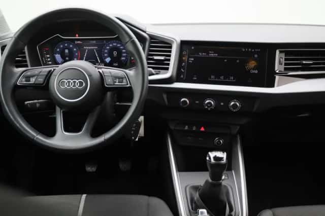 Audi A1 (2023) thumbnail 3