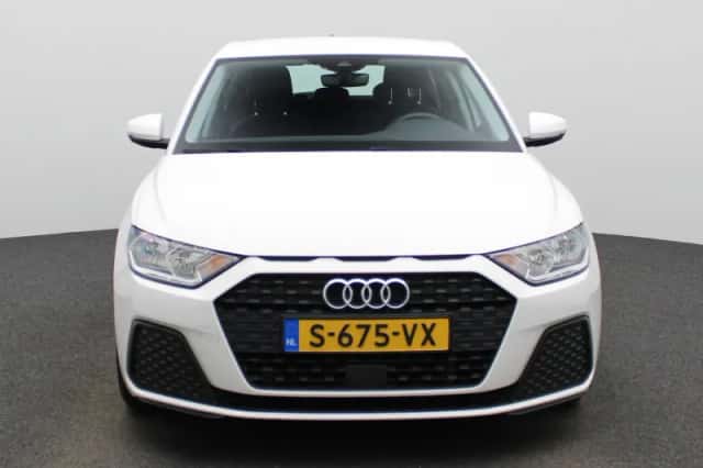 Audi A1 (2023) thumbnail 5