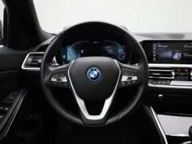 BMW 3-Serie thumbnail 3