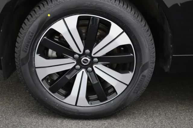 Volvo XC60 (2023) thumbnail 14