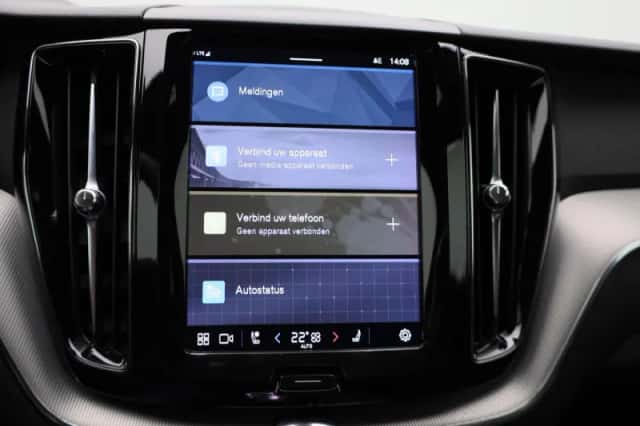 Volvo XC60 (2023) thumbnail 17
