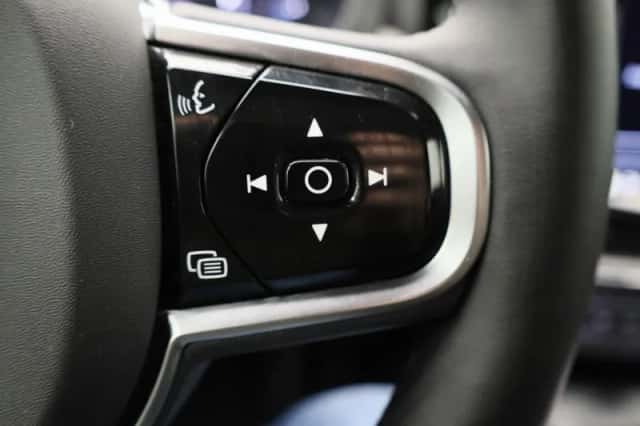 Volvo XC60 (2023) thumbnail 19
