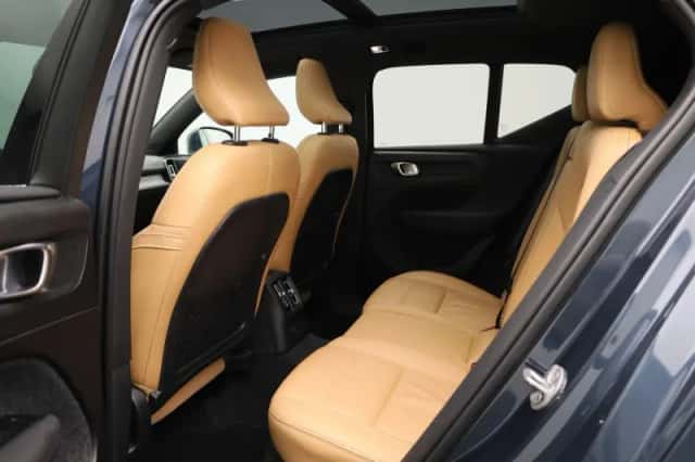 Volvo XC40 (2022) thumbnail 11