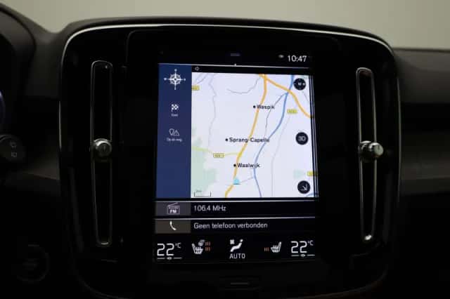 Volvo XC40 (2022) thumbnail 24