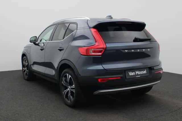 Volvo XC40 (2022) thumbnail 4