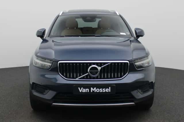 Volvo XC40 (2022) thumbnail 5