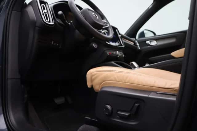 Volvo XC40 (2022) thumbnail 43