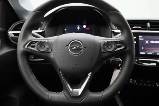 Opel Corsa (2023) thumbnail 3