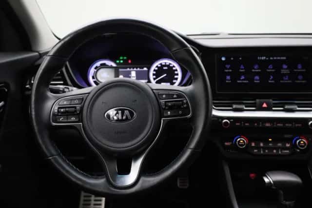 Kia Niro (2021) thumbnail 3