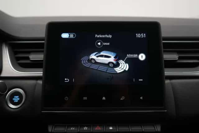Renault Captur (2021) thumbnail 17