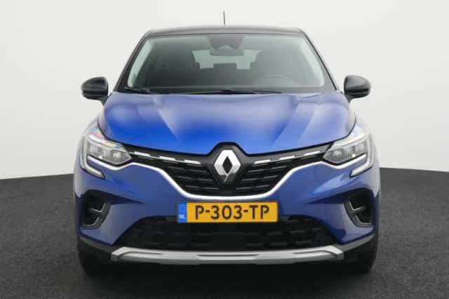 Renault Captur (2021) thumbnail 3