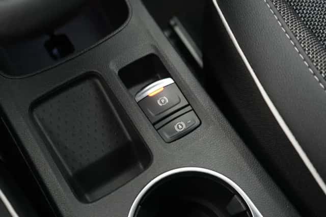 Renault Captur (2021) thumbnail 25