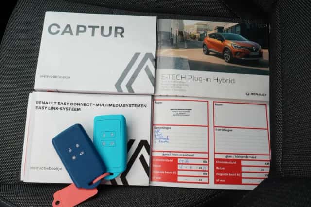 Renault Captur (2021) thumbnail 41