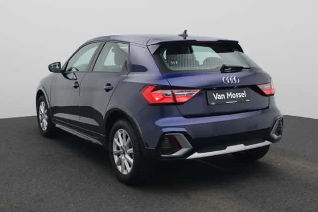 Audi A1 (2023) thumbnail 2