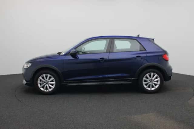 Audi A1 (2023) thumbnail 4