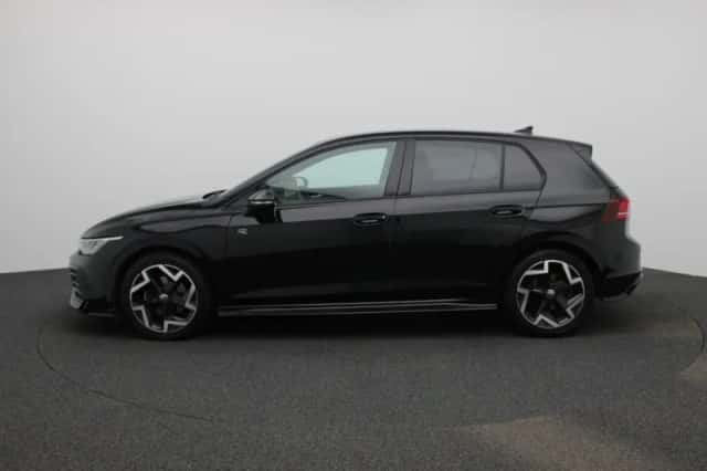 Volkswagen Golf (2025) thumbnail 4
