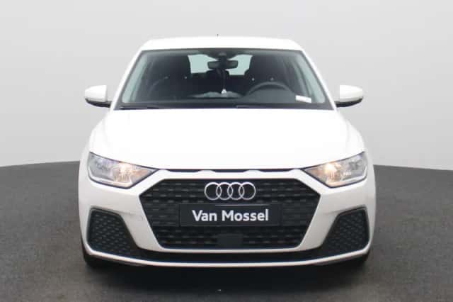 Audi A1 (2021) thumbnail 3