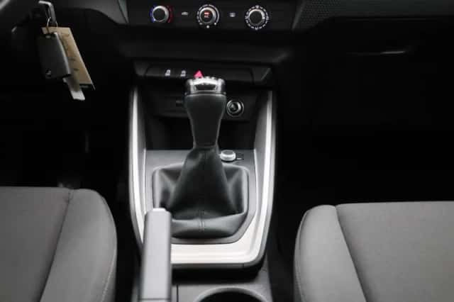 Audi A1 (2021) thumbnail 10