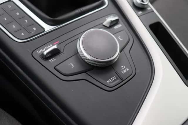 Audi A4 (2019) thumbnail 21