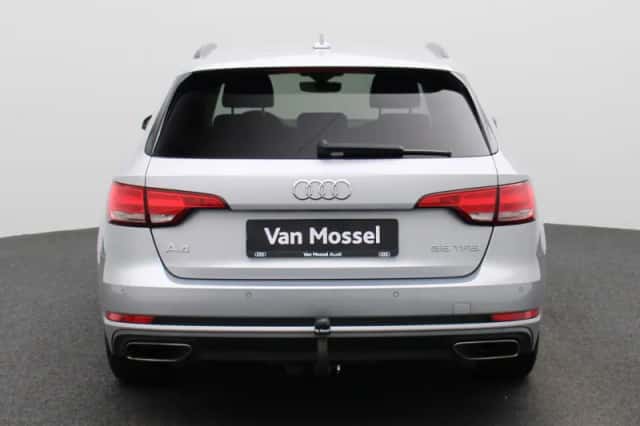 Audi A4 (2019) thumbnail 5