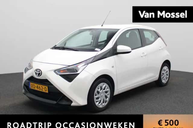 Toyota Aygo (2018) thumbnail 1