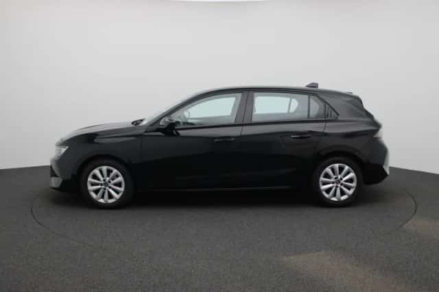 Opel Astra (2023) thumbnail 4