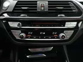 BMW X3 (2018) thumbnail 24