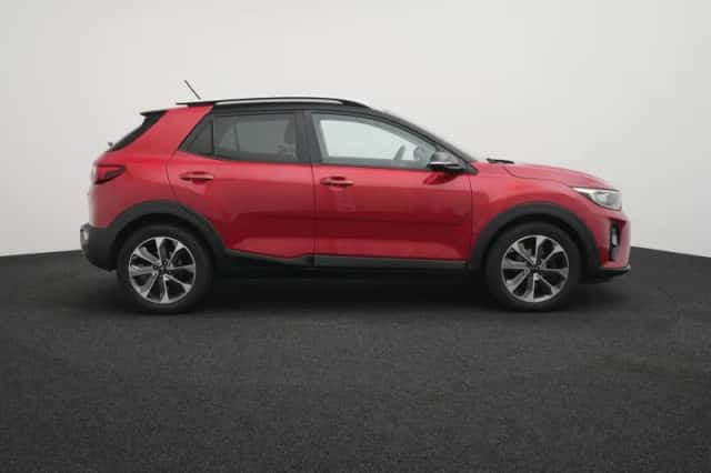 Kia Stonic (2018) thumbnail 6