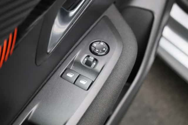 Peugeot 208 (2022) thumbnail 23