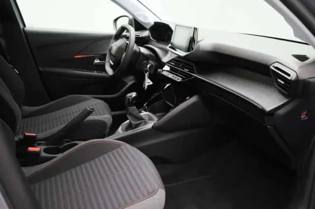 Peugeot 208 (2022) thumbnail 26