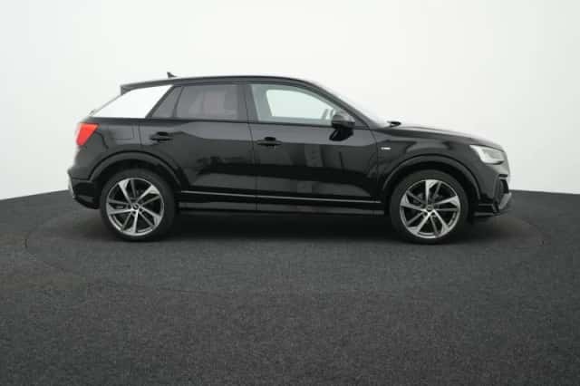Audi Q2 (2021) thumbnail 6