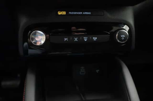 Ford Kuga (2025) thumbnail 23