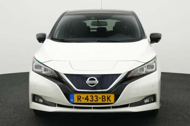 Nissan Leaf (2021) thumbnail 3