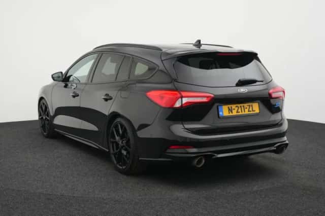 Ford Focus (2020) thumbnail 2