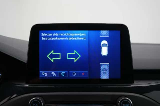 Ford Focus (2020) thumbnail 25
