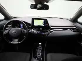 Toyota C-HR (2019) thumbnail 33