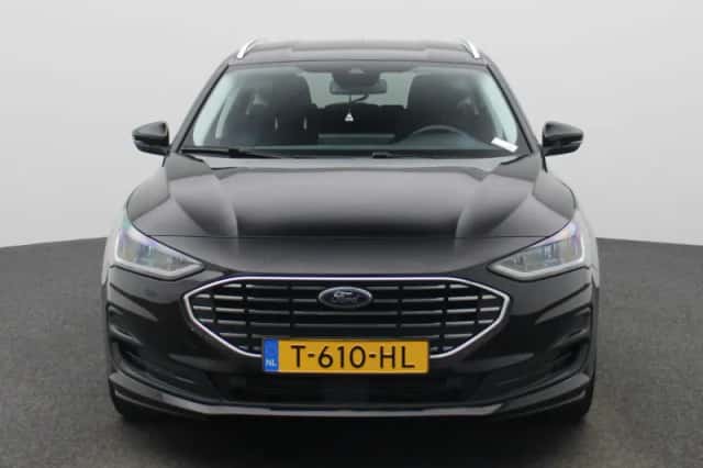 Ford Focus (2023) thumbnail 3