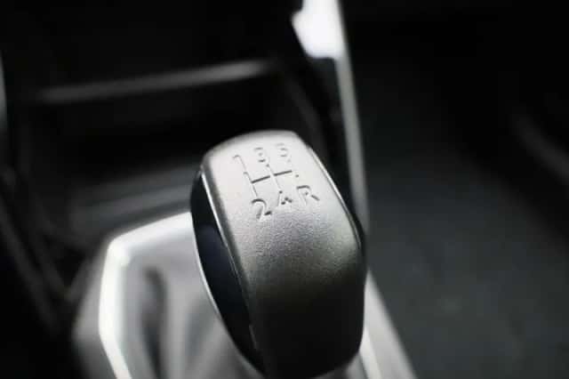 Peugeot 208 (2022) thumbnail 20