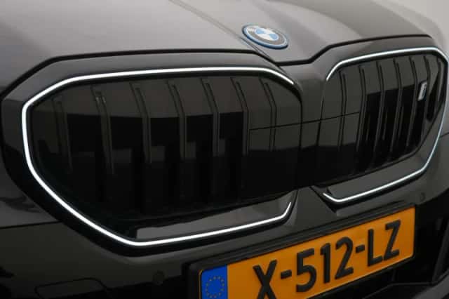 BMW i5 (2024) thumbnail 51