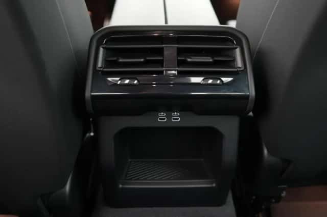 BMW i5 (2024) thumbnail 9