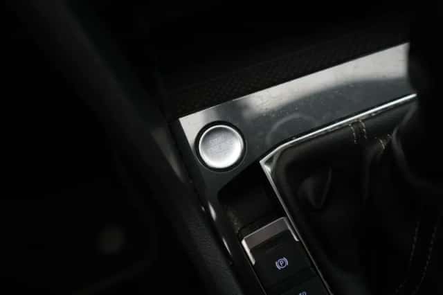 Volkswagen Tiguan (2022) thumbnail 31