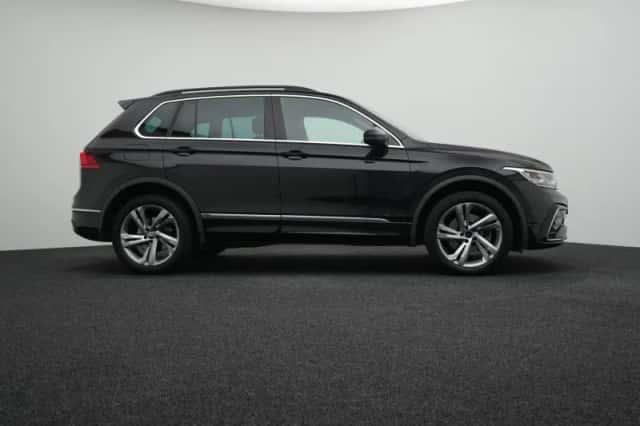 Volkswagen Tiguan (2022) thumbnail 6