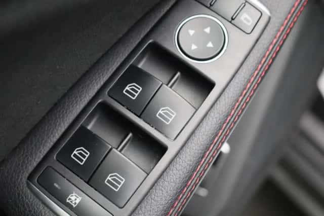 Mercedes-Benz CLA-Klasse (2019) thumbnail 30