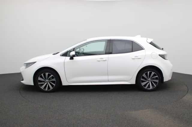 Toyota Corolla (2022) thumbnail 4