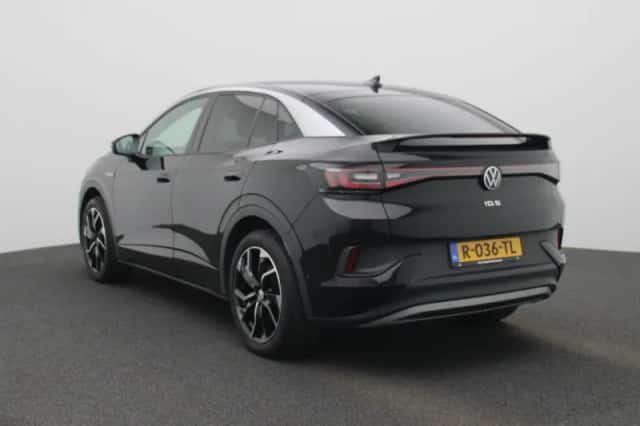 Volkswagen ID.5 (2022) thumbnail 2