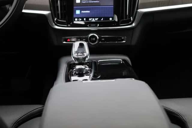 Volvo S90 (2022) thumbnail 10