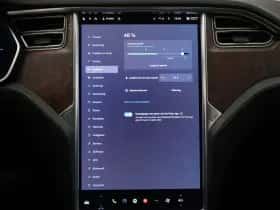 Tesla Model S (2017) thumbnail 17