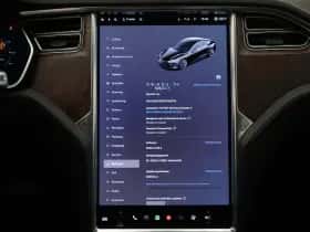 Tesla Model S (2017) thumbnail 23