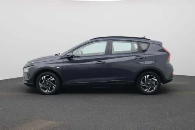 Hyundai Bayon (2022) thumbnail 4